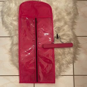 HANGING EXTENSION HOLDER